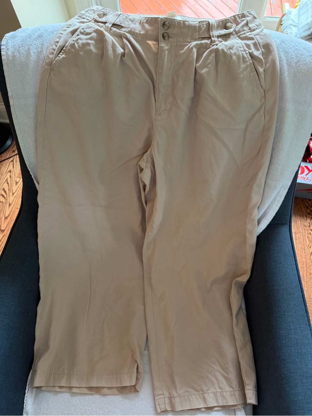 Women’s madewell 8P Casual Chino Pants in Khaki - Classic Comfort pleats